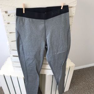 Nike Pro Women’s Leggings